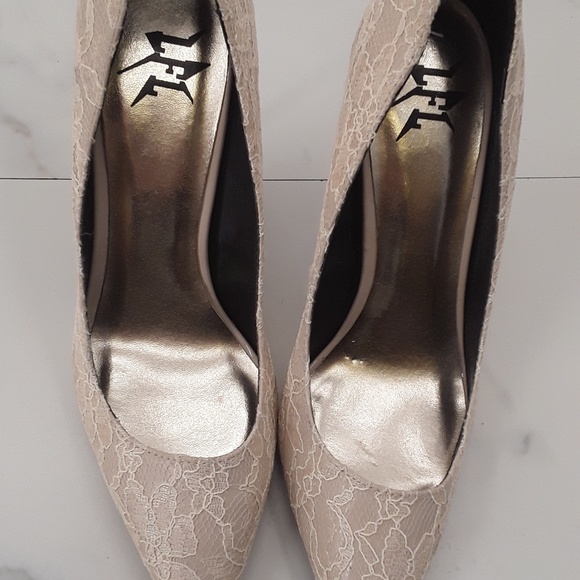 NWT LEL cream lace shoe - Picture 5 of 7